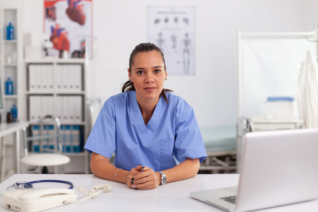 Medical Assistant (MA) vs. Certified Nursing Assistant (CNA)